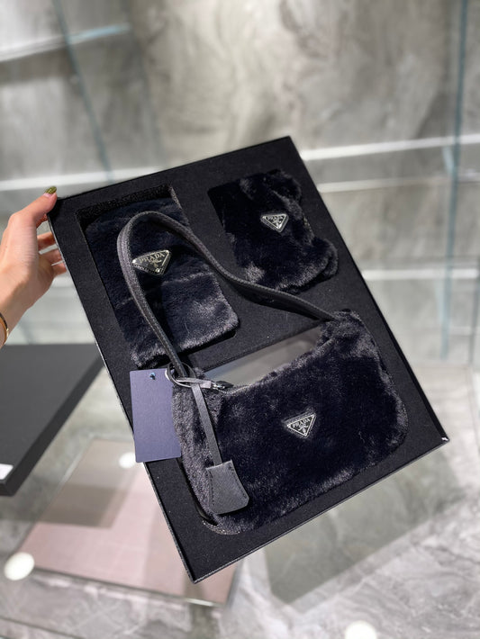 PD Fluffy Purse Kit